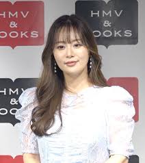 豊満ボディ話題の井口裕香、衝撃のボディライン 7月発売最新写真集タイトル決定＆表紙・未公開カット解禁（オリコン）