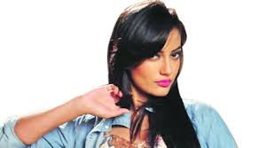 Résultat de recherche d'images pour "surbhi jyoti"