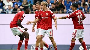 Energie 3:0 beim KSC: Erst VAR-Wirbel, dann Auswärtssieg — BILD