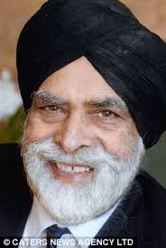 Dr Indarjit Singh CBE: &#39;There are different ways of upsetting people&#39;. Sikhs travelling through Britain&#39;s aiports will no longer undergo &#39;humiliating&#39; ... - article-1291119-0A4766EA000005DC-215_233x348
