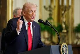 Trump sugere que Cuba ‘cairá em breve’ e que EUA podem intensificar pressão