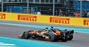 Oscar Piastri (McLaren/3.) stöhnt: «Wir haben noch viel Arbeit vor uns»