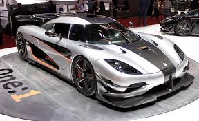 Hasil gambar untuk mobil sport tercepat