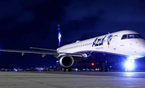 Azul recebe 50º E195-E2 da Embraer em marco histórico para a aviação brasileira