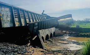 Profepa atiende derrame químico tras descarrilamiento de tren