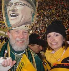 Green Bay Packer Fan Michelle Wilgus Named Sunday Night Football ... - michelle-and-st-vince1