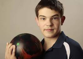 Like many great athletes, Immaculata High School junior bowler Chris DiPaola puts in a great deal of work on his craft to improve from season to season. - bilde-1