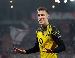 Warum Ballack Schlotterbecks BVB-Verlängerung befürwortet