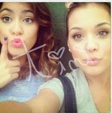 Résultat de recherche d'images pour "violetta swag"