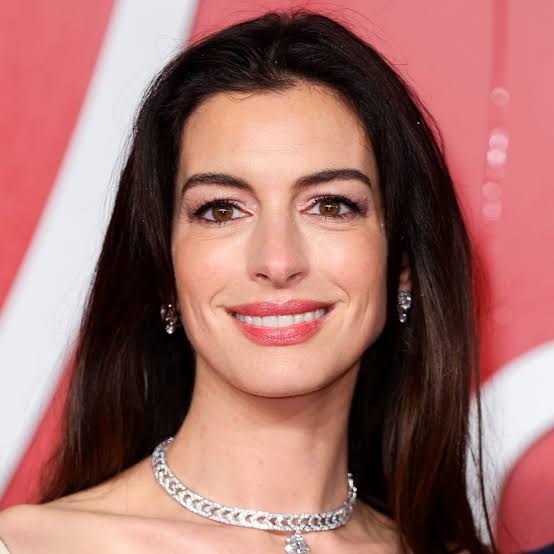 Anne Hathaway reflects on intense online hate she experienced in the past -  ABC News