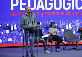 Ministro de Educación niega déficit masivo de docentes en Venezuela