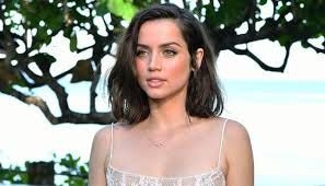 Ana de Armas candidly talks about Keanu Reeves amid Tom Cruise split