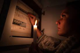 What caused the 10-hour power outage in Cape Town and the chaos in Santa Cruz?