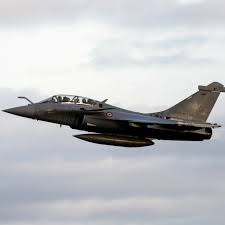 Deux interventions le même jour: les Rafale français présents en Lituanie ont "pris en charge" et "intercepté" des avions russes