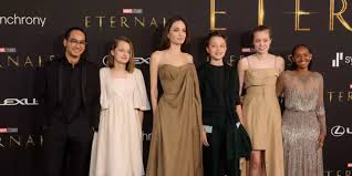Filha de Brad Pitt entra na Justiça para retirar sobrenome