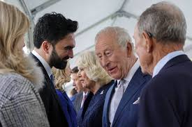 Rei Charles 3º encontra-se com Mamdani durante visita a memorial do 11/9 em NY