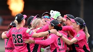Sixers down Strikers in final-ball thriller to secure WBBL finals berth