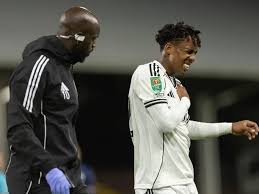 Fulham's Kevin Injury Worry: Silva Dey Say We Dey Check Am - Imagen principal del artículo