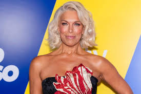 Hannah Waddingham used this red light therapy wand for ‘radiant’ skin at the ‘Ted Lasso’ premiere