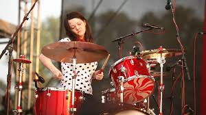 Report: British tabloid mistakes stranger for Michigan’s reclusive rocker Meg White