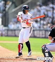 Doosan Bears Aim to Halt LG Sweep