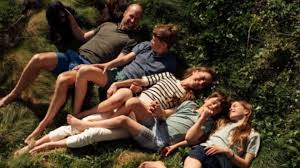 Família real publica foto descontraída para celebrar 15 anos de casamento de William e Kate