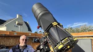 « J’ai braqué mon télescope » : Cet astronome breton a repéré un astéroïde qui a frôlé la Terre
