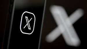 Direct messages not working on X: Users hit with ‘something went wrong’ error