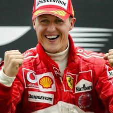 Schumacher agora usa cadeiras de rodas após 12 anos na cama, diz jornal