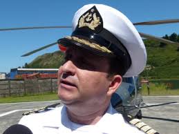 El gobernador marítimo de Puerto Montt, comandante Claudio Figueroa (M. Galindo). Comentar; Twittear &middot; Compartir &middot; +1 - file_20130102203722