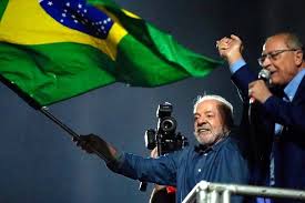 Se desploman Bolsa y real brasileño tras reelección de Lula