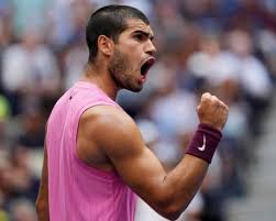 Alcaraz Outshines Djokovic to Storm Into US Open Final