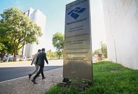 Receita desmantela operação contra fraude fiscal que usava títulos podres