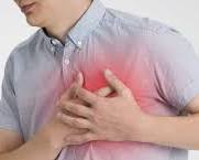 Göğüs ağrısı resmi