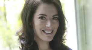 ... a rather fractured relationship with her mother Vanessa Salmon, with Nigella once famously calling her mother deranged. However, they were still mother ... - 550x298_Nigella-Lawson-reveals-her-mothers-deathbed-praise-6565