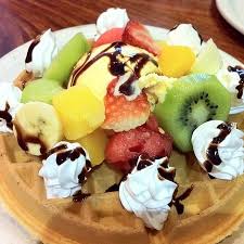 “waffle fruit ice cream sundae”的图片搜索结果