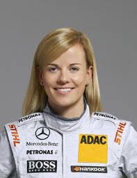 Susie Wolff: „Ich bin sehr stolz, auch 2012 zur Mercedes-Benz Familie ...