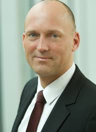 Maika-Alexander Stangenberg wird Head of <b>Corporate Communications</b> - 38688129_c5a91f6f0e