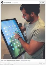 Apple iPad Pro and Pencil sees fans create hilarious memes | Daily ... via Relatably.com