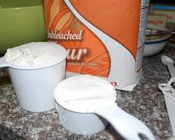 Gambar 1/2 cup allpurpose flour