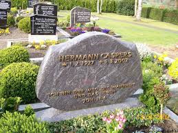 Grab von Hermann Caspers (01.02.1927-05.03.2002), Friedhof Fiebing