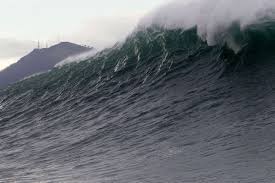 Monsterwellen: Sind die größten Wellen der Meere eine Gefahr ...