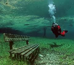  **البحيرة الخضراء في النمسا Images?q=tbn:ANd9GcQNamy5B1mIP_xgLn9RDBISEmvsl_nITf1D93CviwgexZIjPPD7