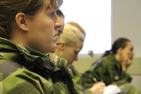 Elin Wilhelmsson, Trängregementet, tilltalades av upplägget med föreläsningar av framgångsrika kvinnor från både Försvarsmakten och andra delar av samhället ... - contentImage3