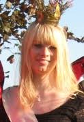Die 17-jährige Ann-Christin Peters aus Ardorf wurde während des 60. Rispeler Heidefestes zur neuen Heidekönigin gewählt. - heideknigin2010_1