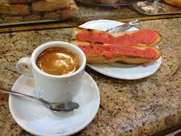 Resultat d'imatges de cafe con tostadas