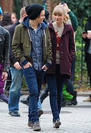Taylor Swift and Harry Styles Lovep up