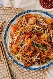 Hong Kong-Style Shrimp Chow Mein Noodles - The Woks of Life