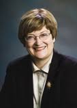 Margaret Bloodworth. “Margaret is a distinguished alumnus, Manitoban and civil servant,” said Dr. Lloyd Axworthy, President and Vice-Chancellor of The ... - bloodworth-margaret