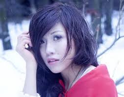 (TT&amp;VH) - Ca sĩ trẻ Nguyễn Phạm Thùy Trang (sinh 1989) vừa ra mắt album Runaway (Chạy trốn) do cô và nhạc sĩ Dương Khắc Linh đồng sản xuất. - trang-phap%2520(2)
